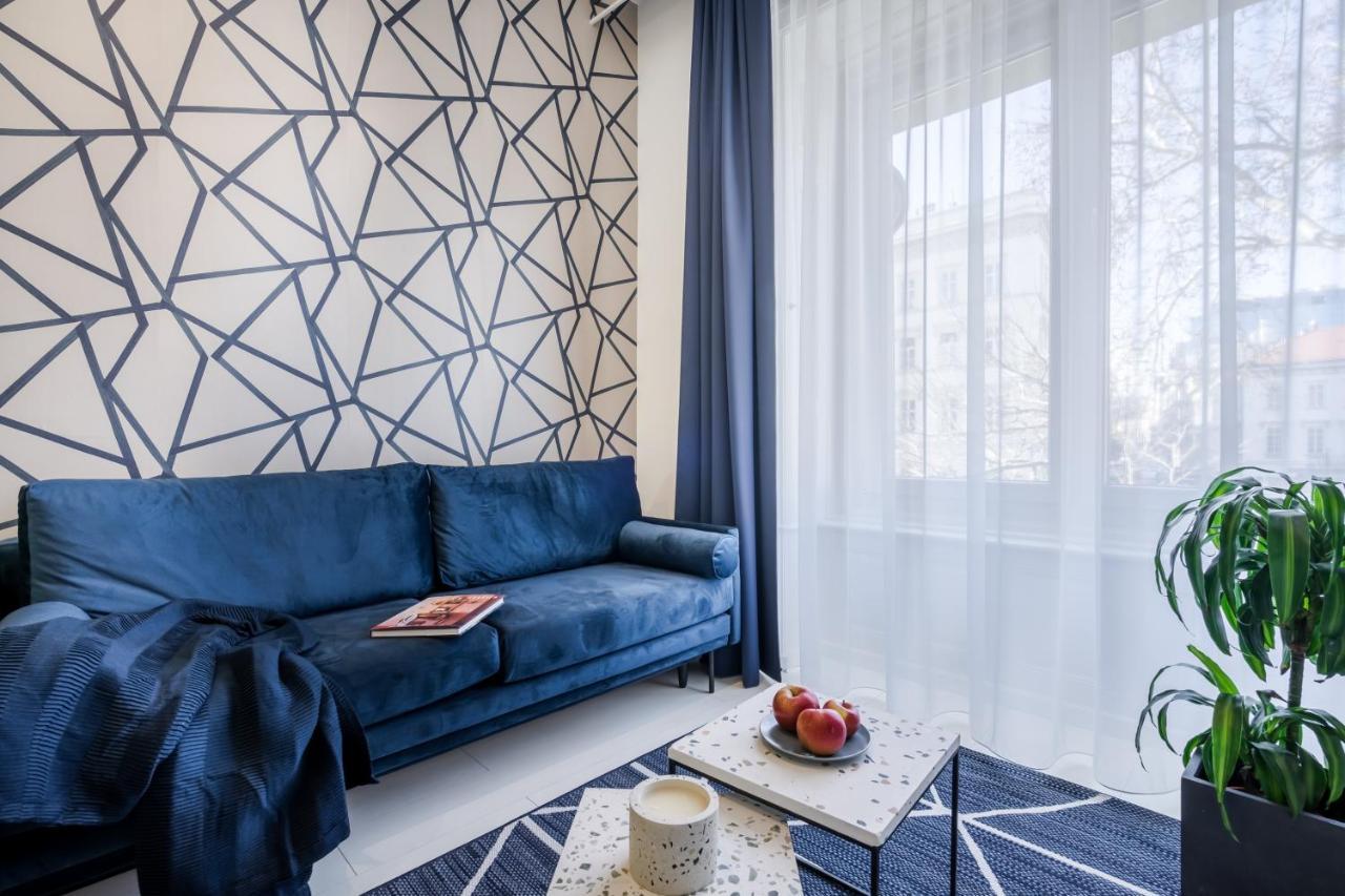 Bpr Kyanit Design Apartments With A/C بودابست المظهر الخارجي الصورة